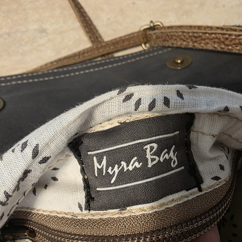 Myra canvas and cowhide small crossbody bag EUC - Picture 9 of 11